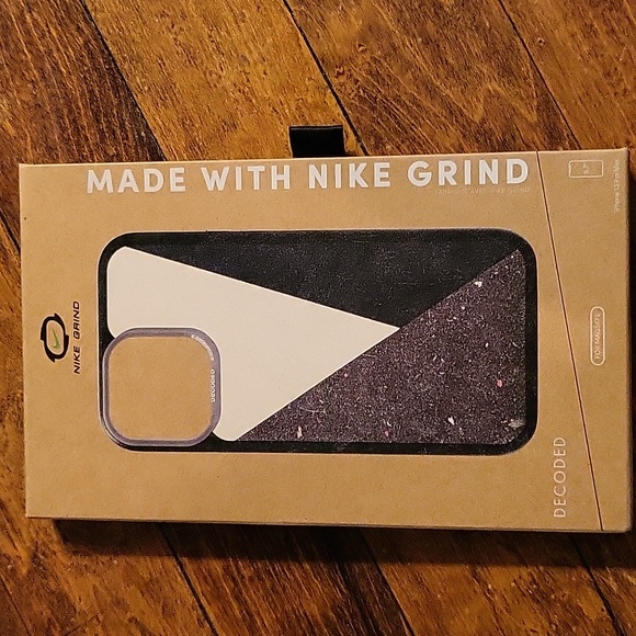 Iphone 13 Pro Max Case - Picture 3 of 3